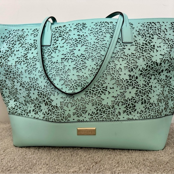 Kate Spade Blue Tote Bag with Elegant Design - Picture 1 of 1